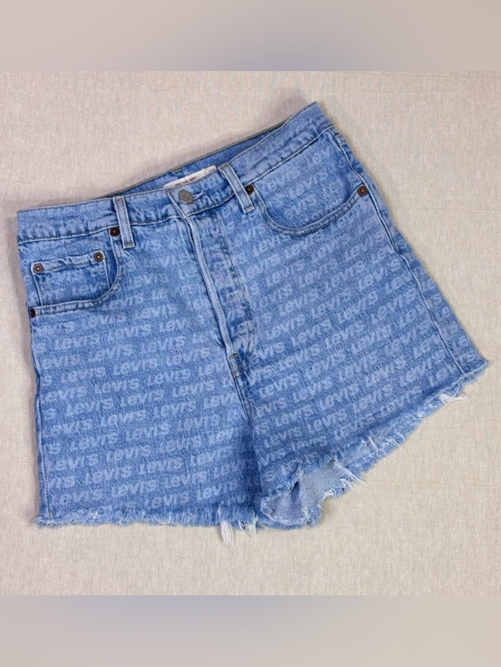 Levi’s Ribcage Shorts 30 High Rise Love Print Acid Wash Denim Cutoff